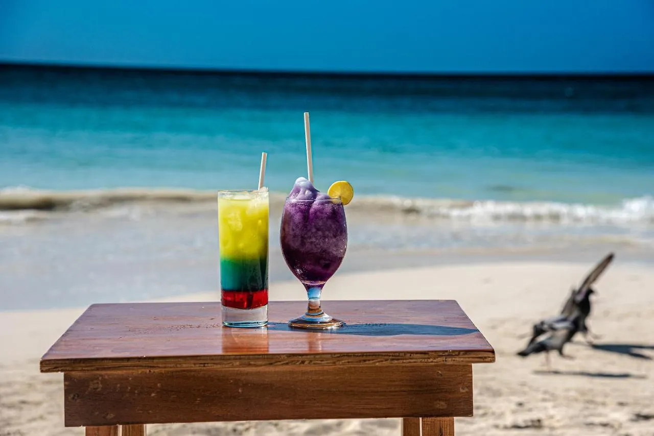Xye Resort Negril 2*,